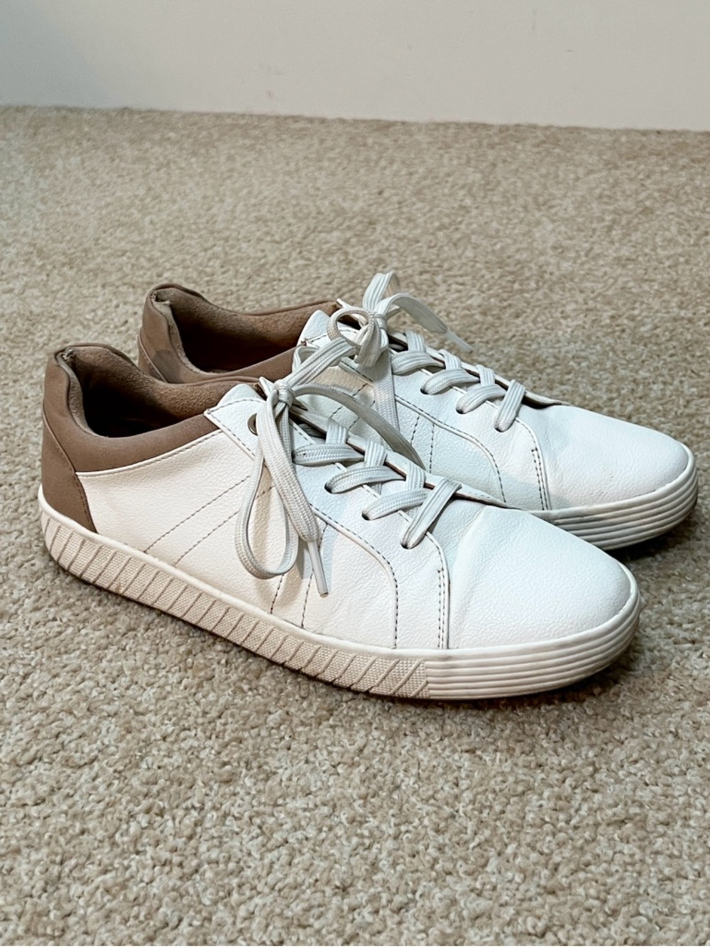 SOUL Naturalizer Neela White and Taupe Women’s Lace-Up Sneakers